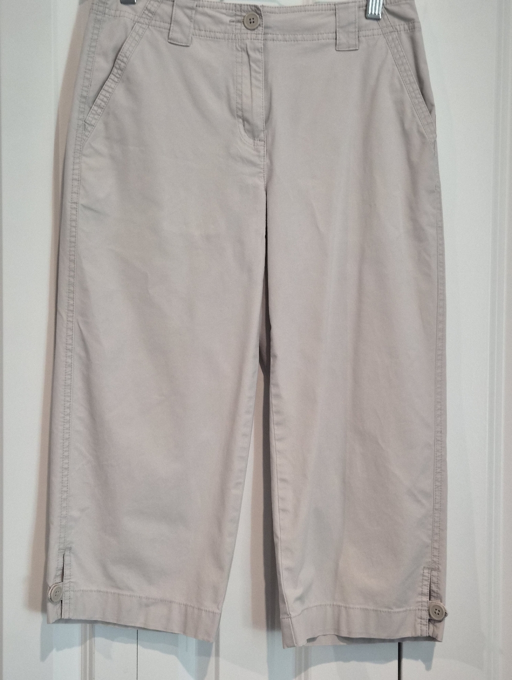 Talbots Petite Capri Pants Size 2 Khaki Stretch Button Hem Crop Summer